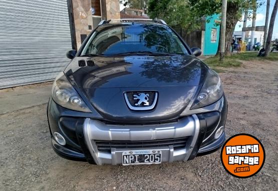 Utilitarios - Peugeot HOGGAR SAVEIRO 2014 Nafta 150000Km - En Venta