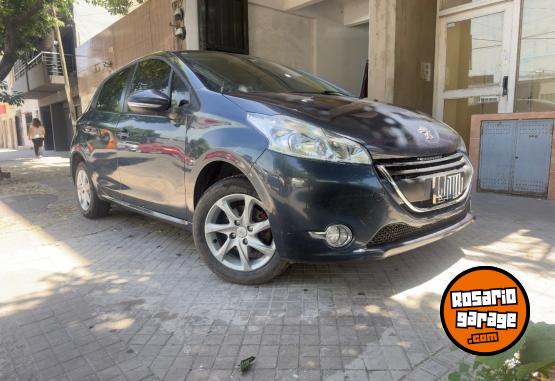 Autos - Peugeot 208 Allure Nav Touch 2014 Nafta 97000Km - En Venta
