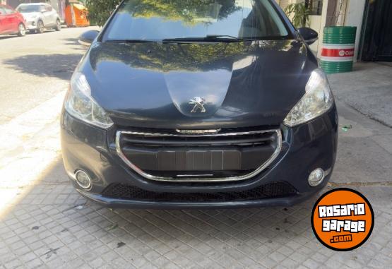 Autos - Peugeot 208 Allure Nav Touch 2014 Nafta 97000Km - En Venta