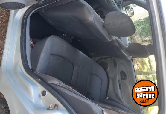 Autos - Renault Clio 2 2006 Diesel 237200Km - En Venta