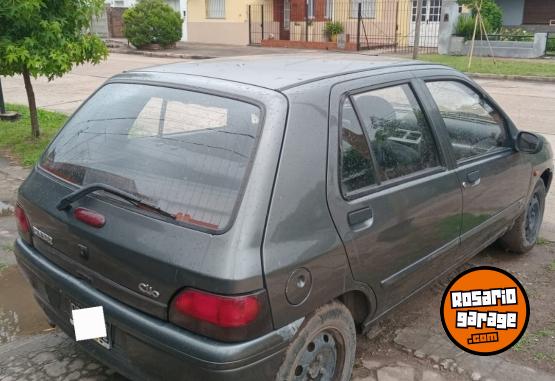 Autos - Renault Clio 1996 Diesel 15000Km - En Venta