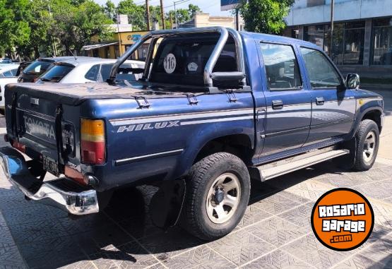Camionetas - Toyota TOYOTA HILUX 4X2 C/D SRV 2002 Diesel 413000Km - En Venta