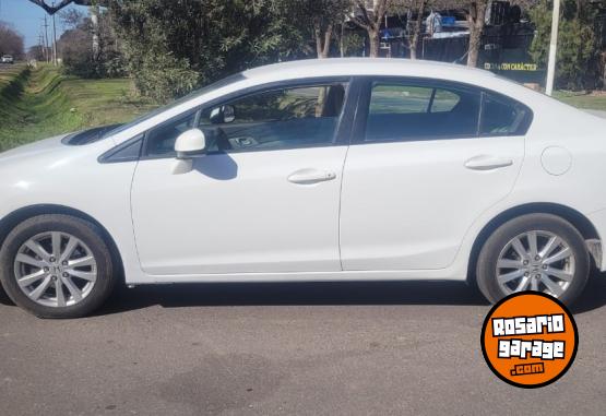 Autos - Honda Civic 2015 Nafta 130000Km - En Venta