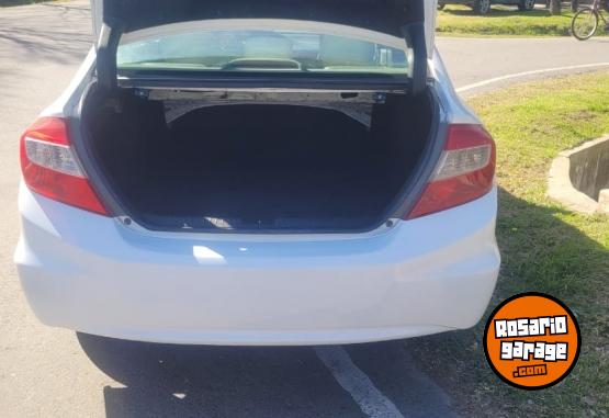 Autos - Honda Civic 2015 Nafta 130000Km - En Venta