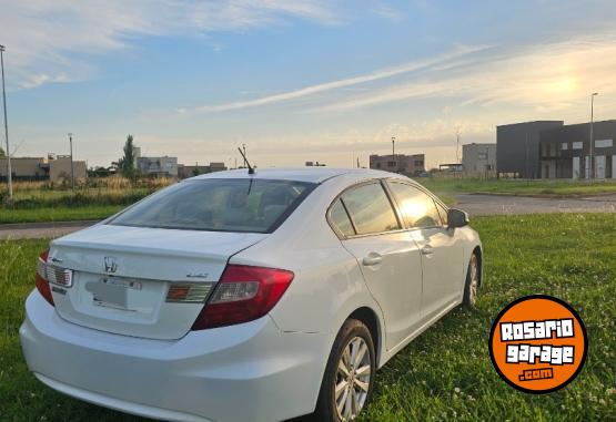 Autos - Honda Civic 2015 Nafta 130000Km - En Venta