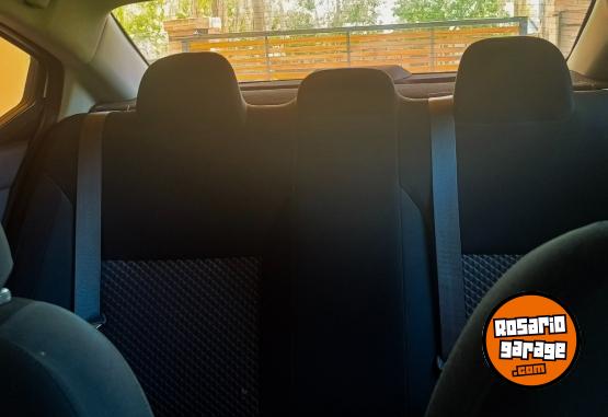 Autos - Nissan Versa Sense 2022 Nafta 66000Km - En Venta