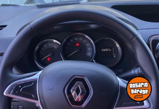 Utilitarios - Renault Kangoo 2024 Nafta 34000Km - En Venta