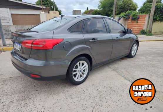 Autos - Ford Focus 4P 1.6L N S 2017 Nafta 104000Km - En Venta