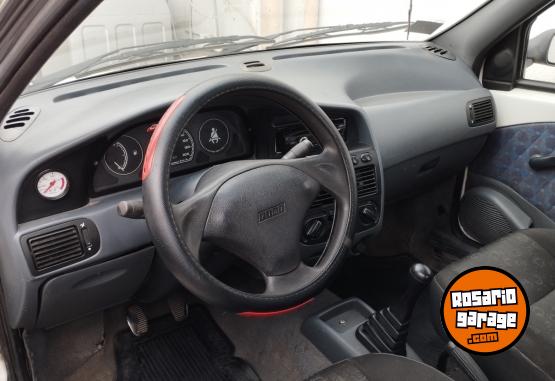 Autos - Fiat Palio 2000 Nafta 200000Km - En Venta