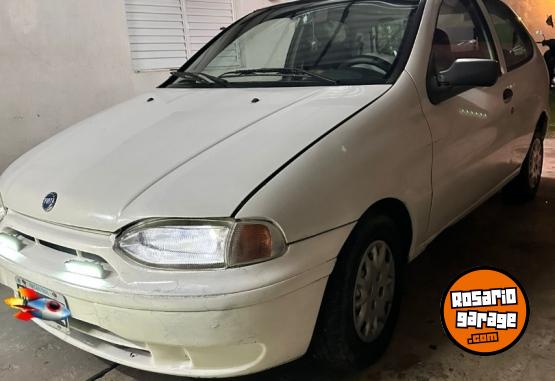 Autos - Fiat Palio 2000 Nafta 200000Km - En Venta