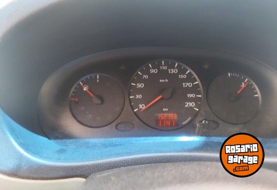 Utilitarios - Renault Kangoo 2011 Nafta 153000Km - En Venta