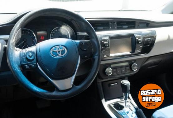 Autos - Toyota Corolla XEI CVT 2016 Nafta 100000Km - En Venta
