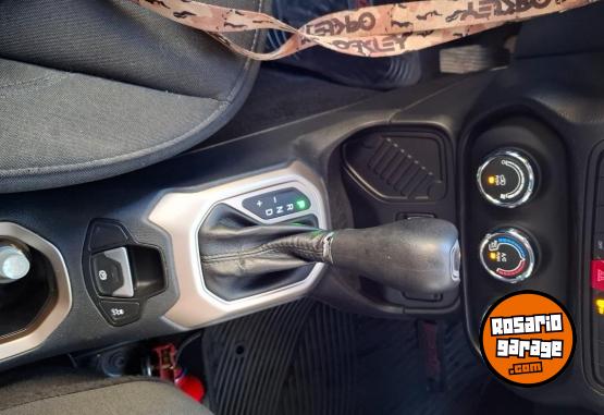 Camionetas - Jeep Renegade Sport plus 2017 Nafta 94000Km - En Venta