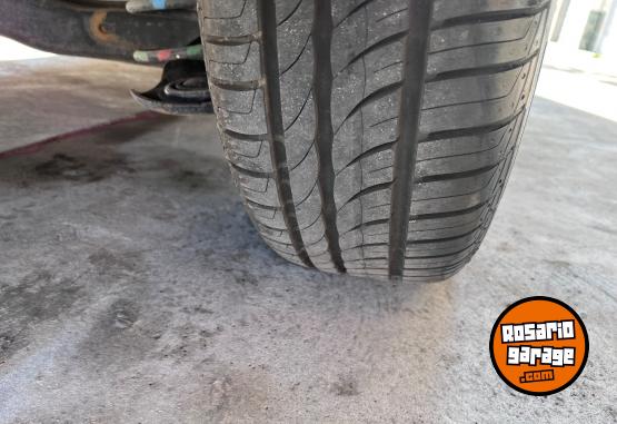 Autos - Peugeot 208 2014 Nafta 130000Km - En Venta