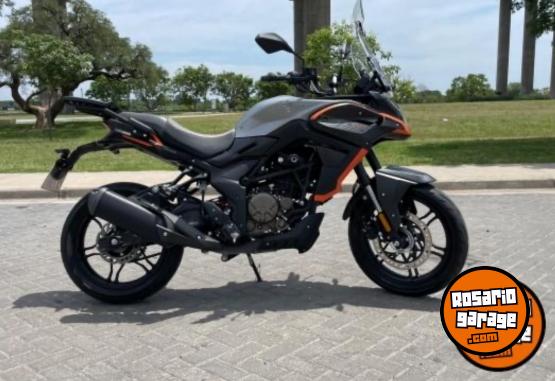 Motos - Voge 300 Ds 2022 Nafta 3400Km - En Venta