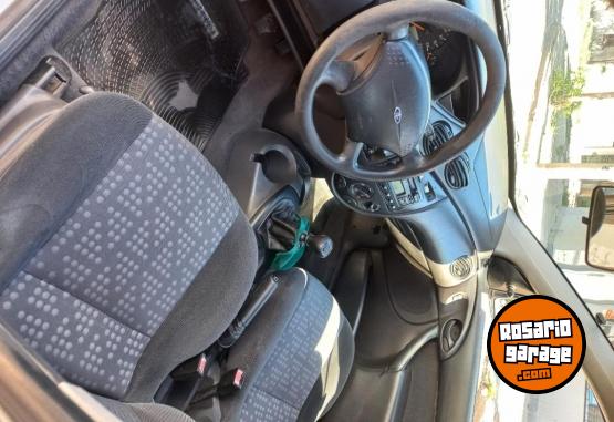 Autos - Ford Focus 1.8 turbo diesel 2004 Diesel 159500Km - En Venta