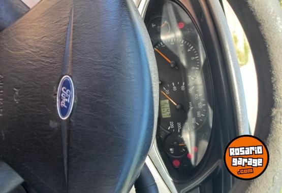 Autos - Ford Focus 1.8 turbo diesel 2004 Diesel 159500Km - En Venta