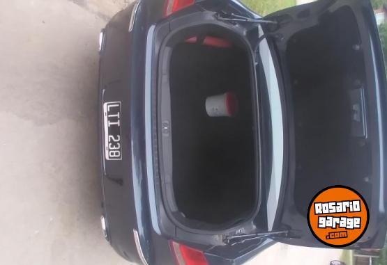 Autos - Peugeot 408 alure + navegador 2012 Nafta 90000Km - En Venta