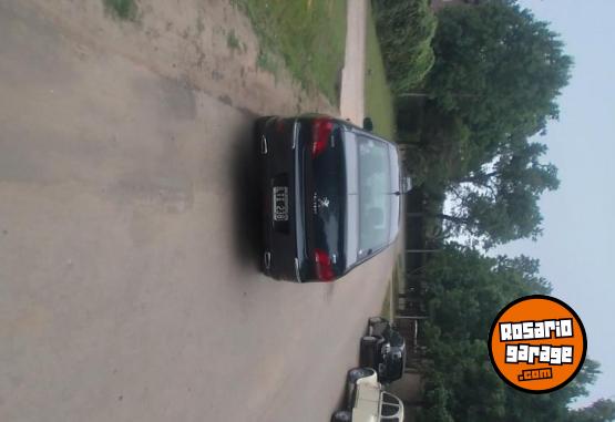 Autos - Peugeot 408 alure + navegador 2012 Nafta 90000Km - En Venta