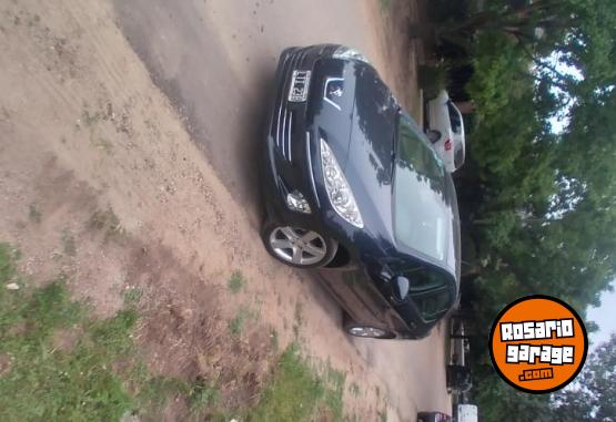 Autos - Peugeot 408 alure + navegador 2012 Nafta 90000Km - En Venta