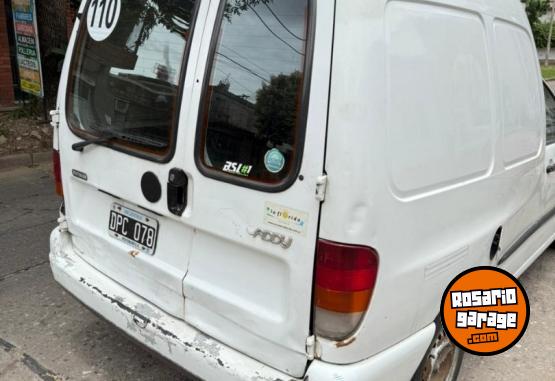 Utilitarios - Volkswagen Caddy 2001 Diesel 250000Km - En Venta