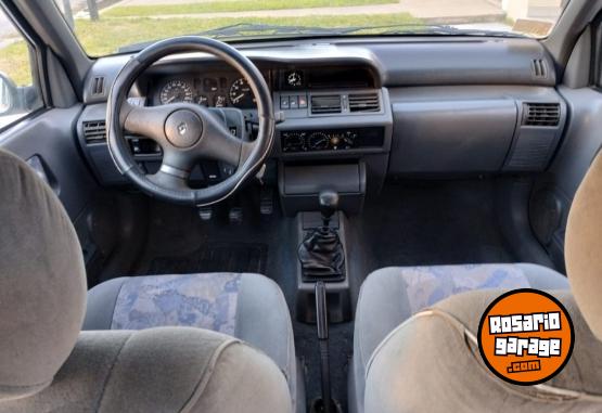 Autos - Renault Clio 96´ 1996 Nafta 172000Km - En Venta