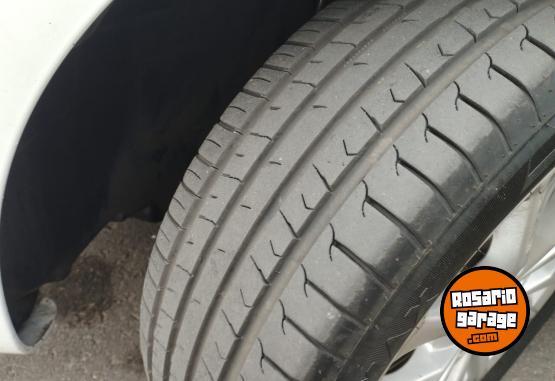 Autos - Volkswagen SURAN 2013 GNC 107000Km - En Venta