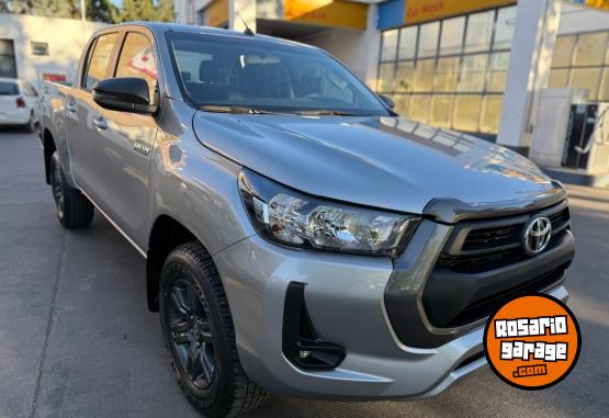 Camionetas - Toyota HILUX SR 2025 Diesel 1Km - En Venta
