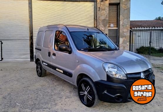 Utilitarios - Renault KANGOO 2015 Nafta 160000Km - En Venta