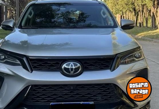 Camionetas - Toyota Sw4 Srx 2025 Diesel 10000Km - En Venta