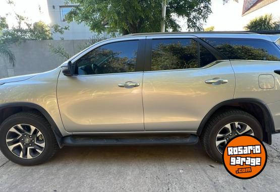 Camionetas - Toyota Sw4 Srx 2025 Diesel 10000Km - En Venta