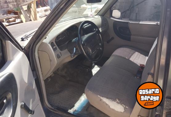 Camionetas - Ford Ranger 4x4 1999 Diesel 111111Km - En Venta
