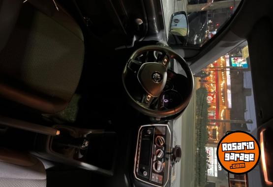 Autos - Volkswagen Up Pepper 2017 Nafta 115000Km - En Venta