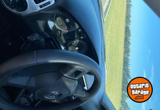 Autos - Volkswagen Bora 2011 Nafta 136000Km - En Venta