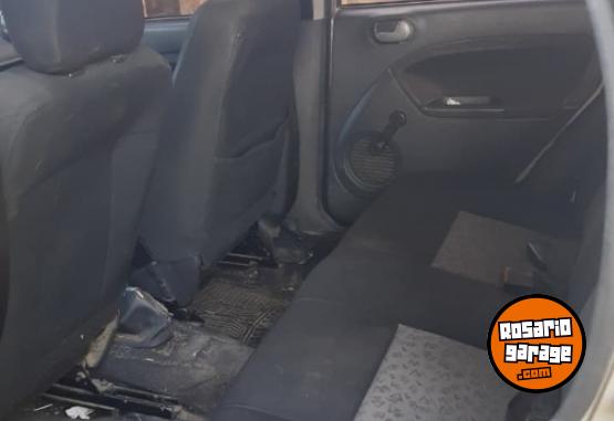 Autos - Ford 2010 2010 GNC 200000Km - En Venta