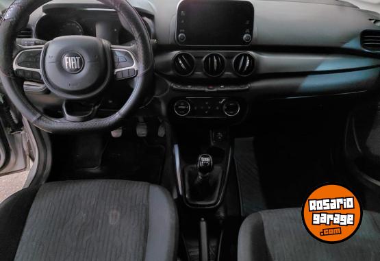 Autos - Fiat Cronos drive 2022 GNC 68900Km - En Venta