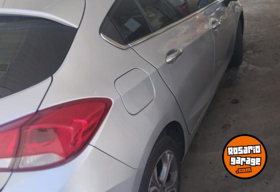 Autos - Chevrolet cruze premier 2020 Nafta 82000Km - En Venta