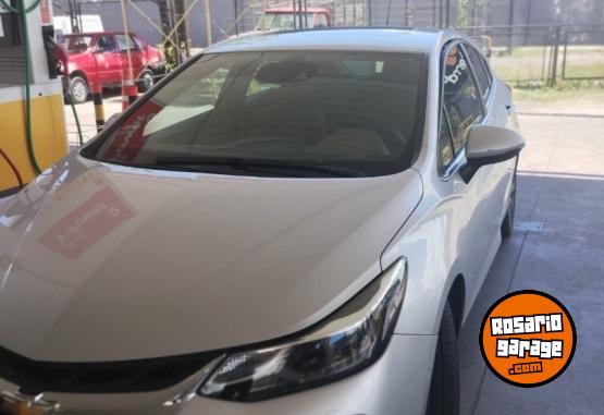 Autos - Chevrolet cruze premier 2020 Nafta 82000Km - En Venta
