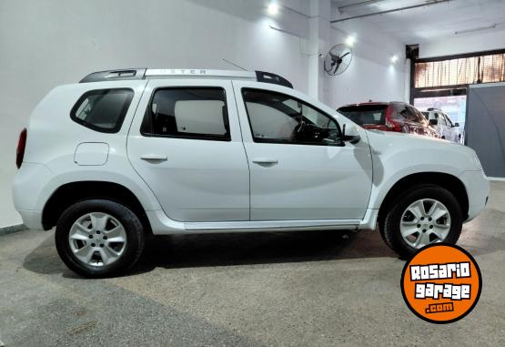 Autos - Renault Duster privilege 2015 GNC 156000Km - En Venta
