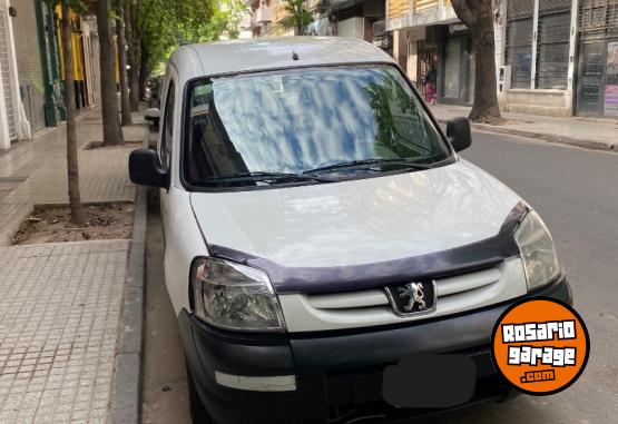 Utilitarios - Peugeot PARNET 2013 Diesel 170000Km - En Venta