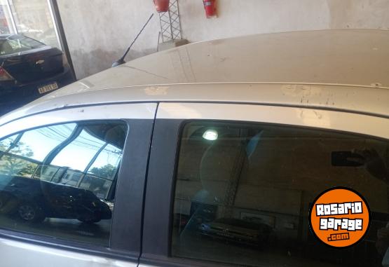 Autos - Chevrolet Onix 2021 Nafta 76000Km - En Venta