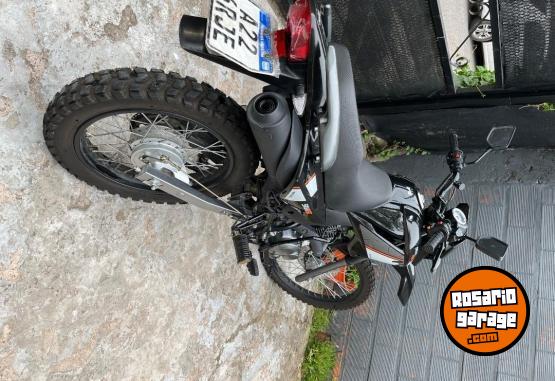 Motos - Motomel Skua 150 2024 Nafta 5500Km - En Venta