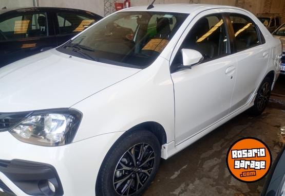 Autos - Toyota Etios 2023 Nafta 66000Km - En Venta