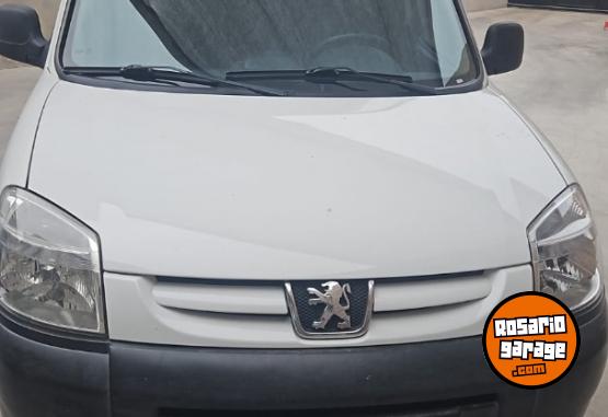 Utilitarios - Peugeot PARTNER 2014 Nafta 140000Km - En Venta