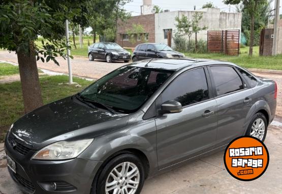 Autos - Ford Focus Ghia 2011 Nafta 170000Km - En Venta