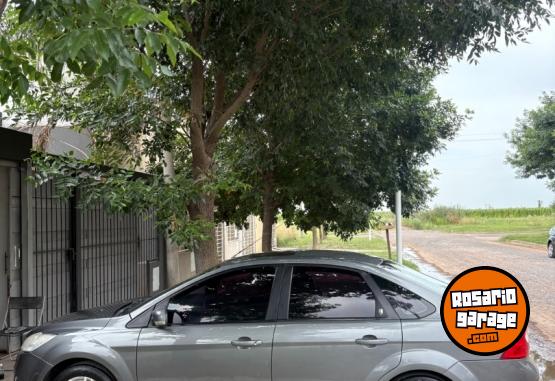 Autos - Ford Focus Ghia 2011 Nafta 170000Km - En Venta