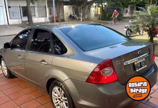 Autos - Ford Focus Ghia 2011 Nafta 170000Km - En Venta