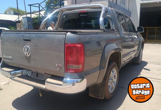 Camionetas - Volkswagen AMAROK HIGHLINE 2.0 4X2 2011 Diesel 260000Km - En Venta