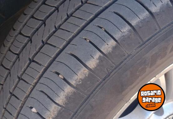 Camionetas - Volkswagen AMAROK HIGHLINE 2.0 4X2 2011 Diesel 260000Km - En Venta