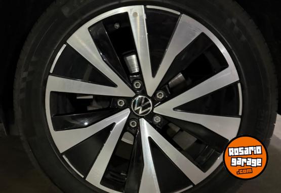 Autos - Volkswagen TAOS HIGHLINE 2023 Nafta 88000Km - En Venta